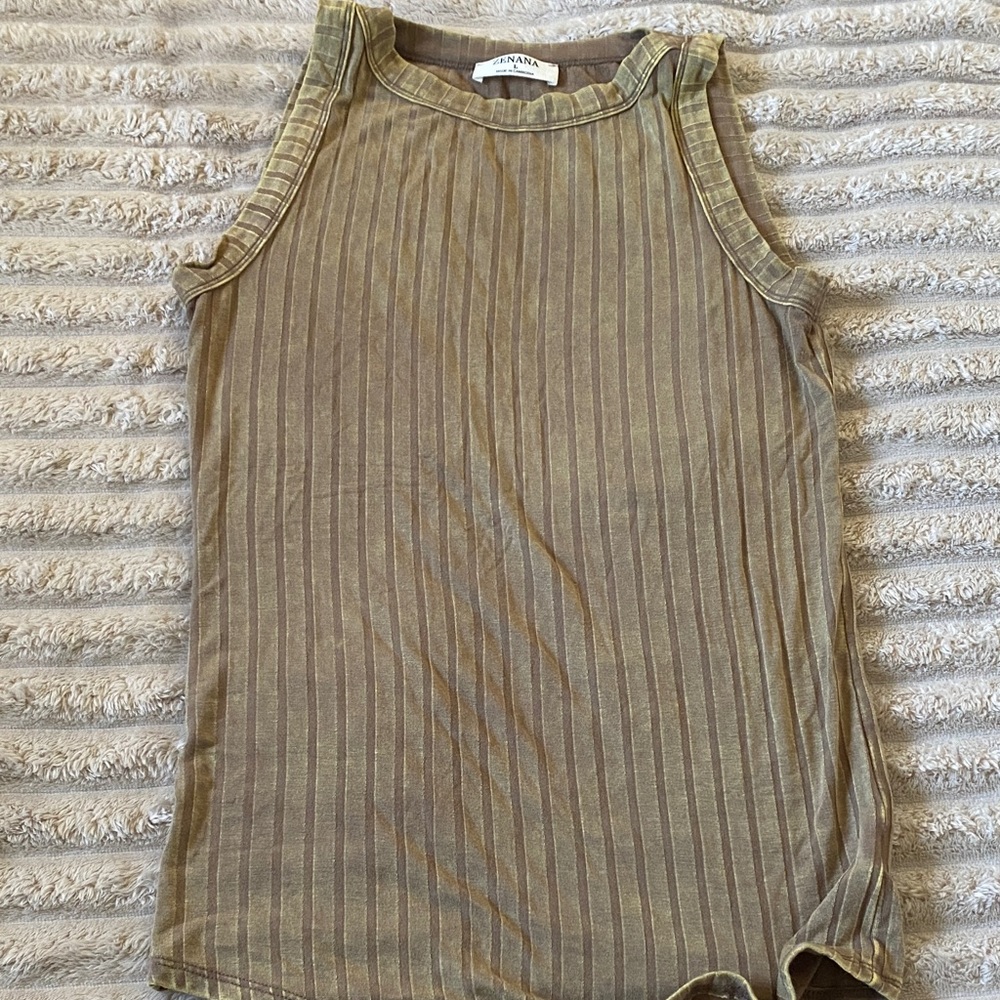Zenana tank top in Olive color. Size L